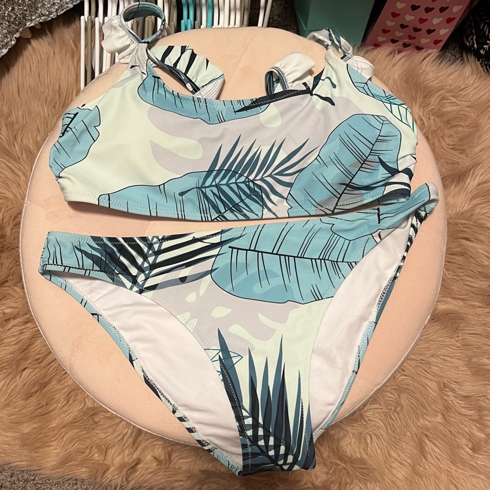 CUPSHE nwot bikini set